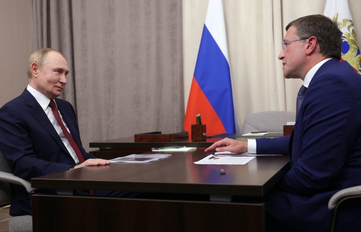    Разговор состоялся во время визита президента в Саров