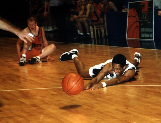 Первый Американец команды Джеффри Роджерс