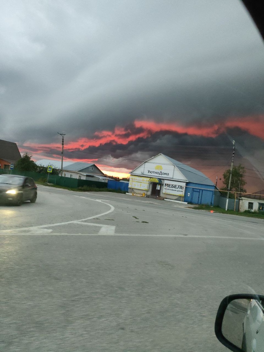 Валера заснял, когда ездил за хлебом