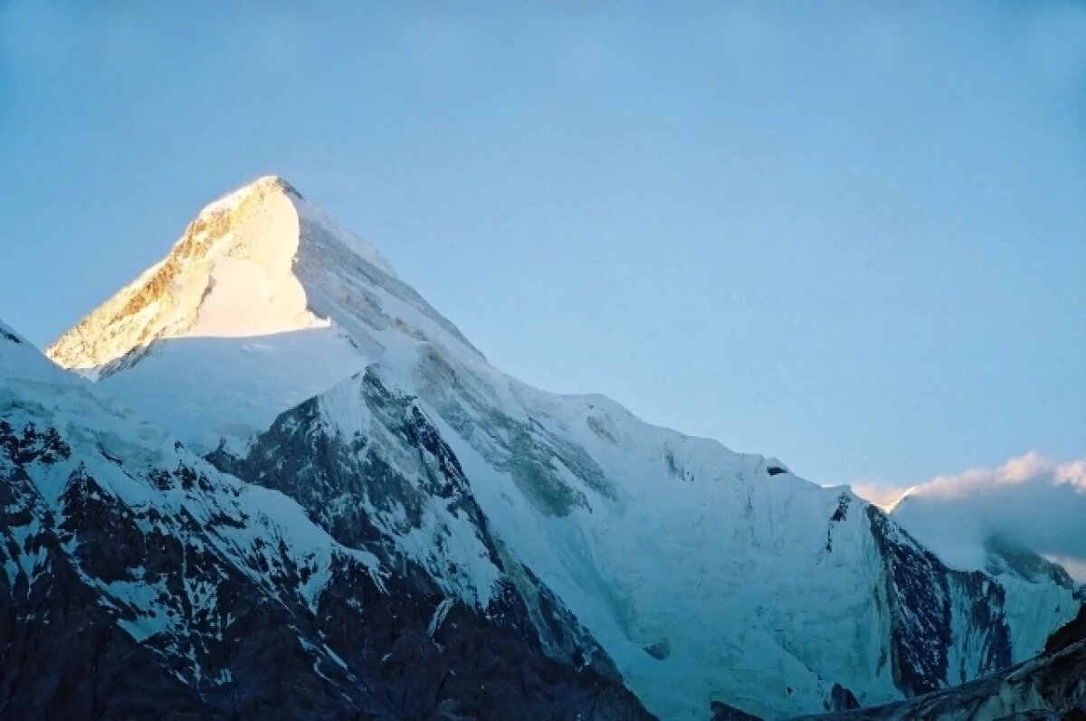    Эксперт Серебренников объяснил, что происходит с человеком на высоте 7000 м