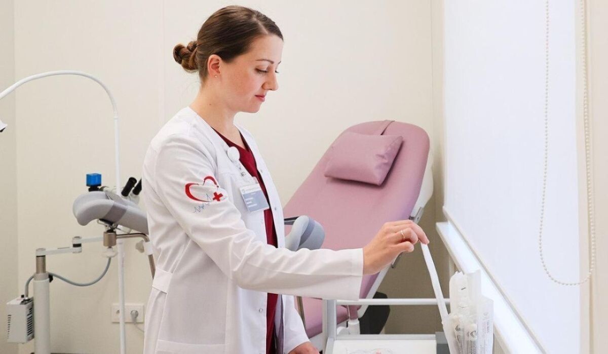     Врач. Источник: mos.ru Автор фото: Пресс-служба Мэра и Правительства Москвы