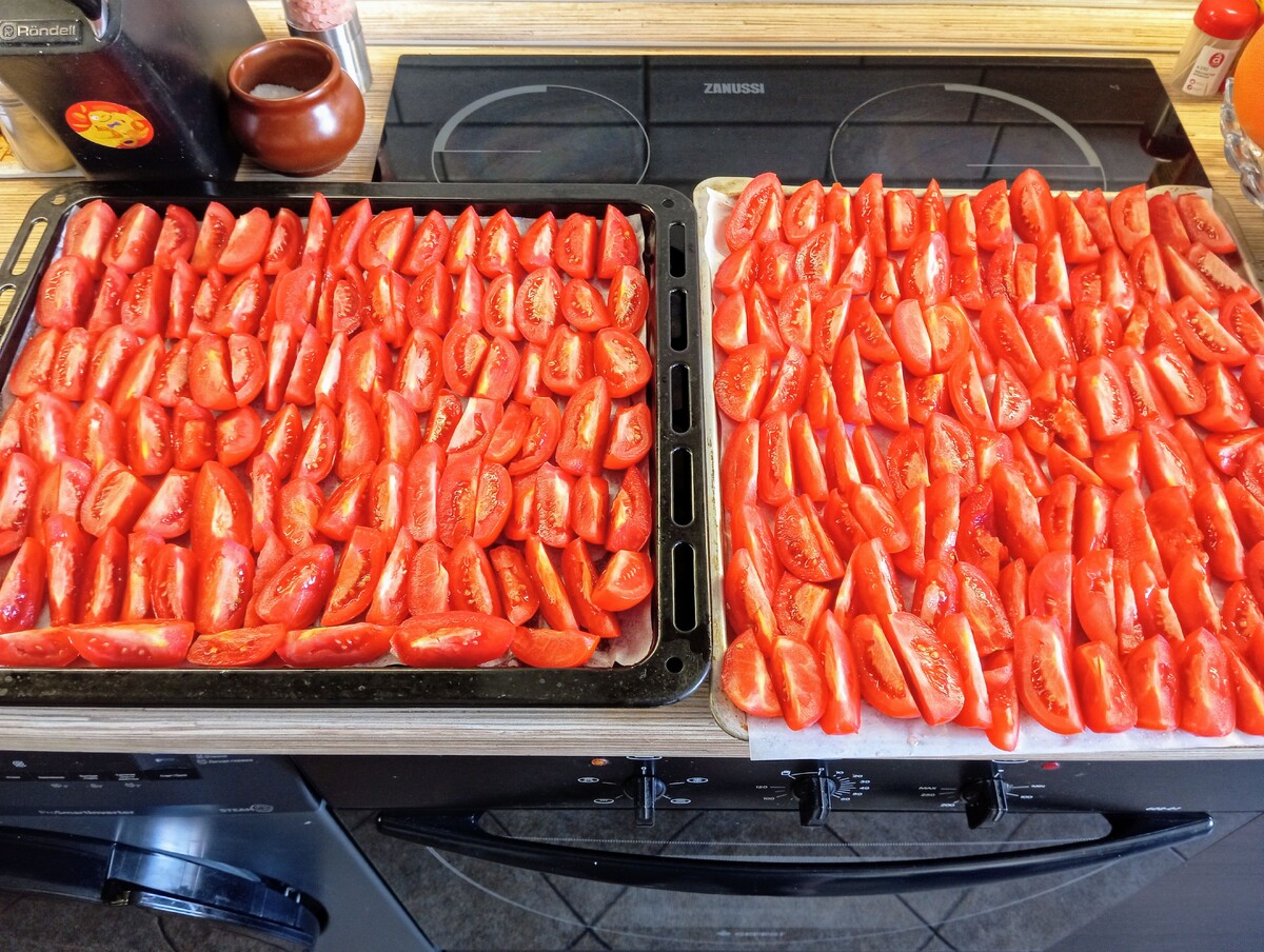 Разложить близко друг к другу