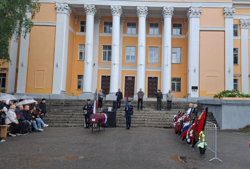    Сегежа простилась с Вадимом Малышевым, погибшим на СВОадминистрация Сегежского округа