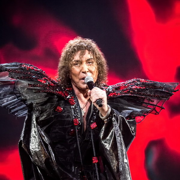     Завершивший карьеру Валерий Леонтьев готов выступать за 15 миллионов