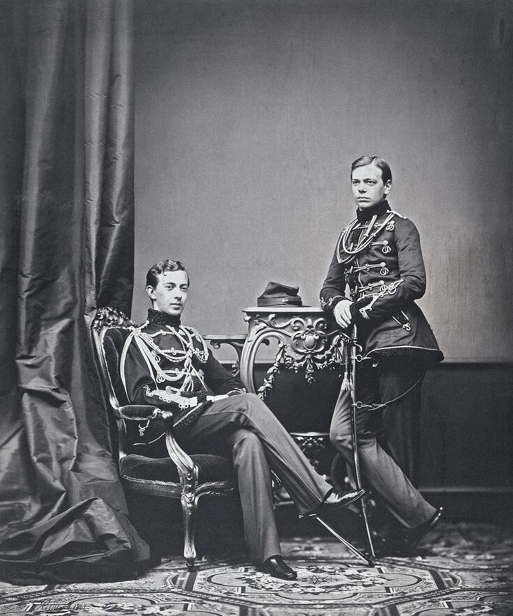 Цесаревич Николай Александрович (Никса), любимец матери, с младшим братом Александром