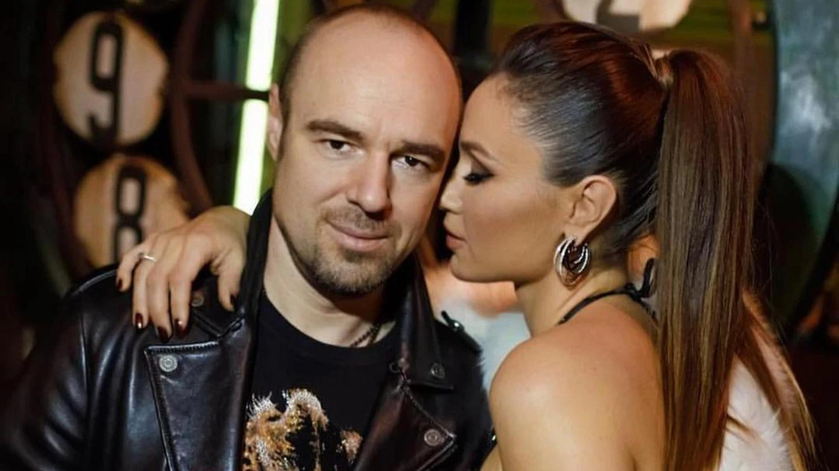    Роман и Елена Товстик. Фото: Instagram (Запрещён в РФ) @roman_tovstik