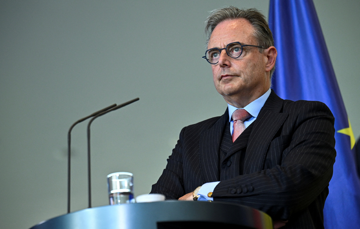    Премьер-министр Бельгии Барт Де Вевер  REUTERS/Annegret Hilse