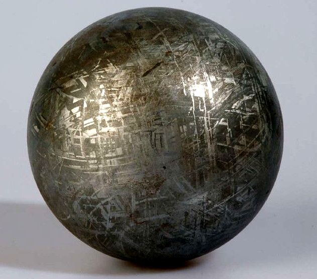 Возможные "презенты" от червей-гигантов человеческим визитерам.