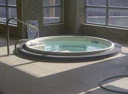 Если вы задумываетесь о расширении своего бизнеса — будь то СПА-комплекс, отель или фитнес-центр — установка уличного джакузи может стать отличным решением для привлечения клиентов и повышения уровня сервиса. 