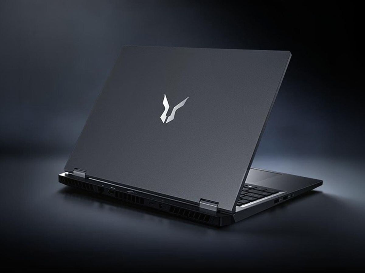    Lenovo выпустила игровой ноутбук на базе Ryzen 9 8945HX