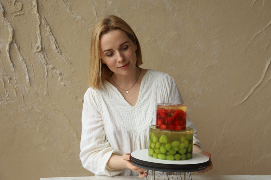 Такой торт подходит для девичника, дружеских посиделок, дачной вечеринки или офисного корпоратива