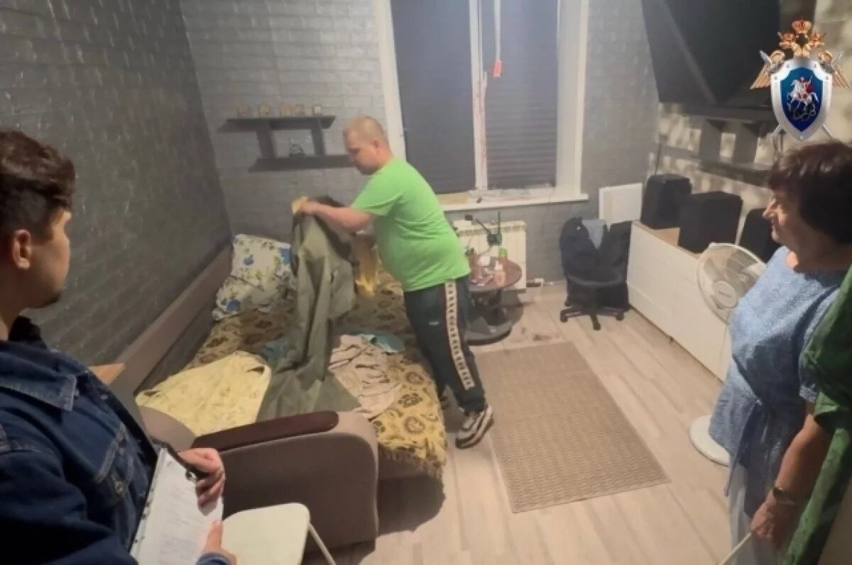    В Омске мужчина вылил растворитель на свою любовницу и поджег её