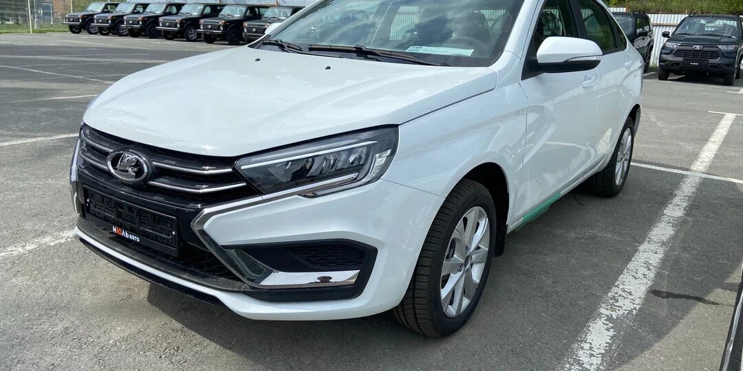 LADA убивает: почему руль новой Весты может заблокироваться посреди дороги. АвтоВАЗ запустил отзывную кампанию авто