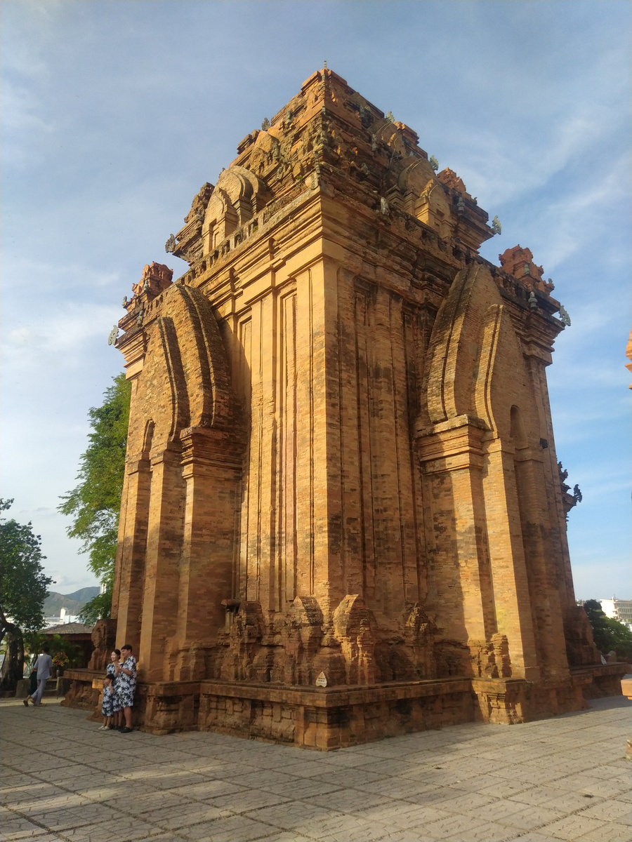 Чамские башни Нячанга