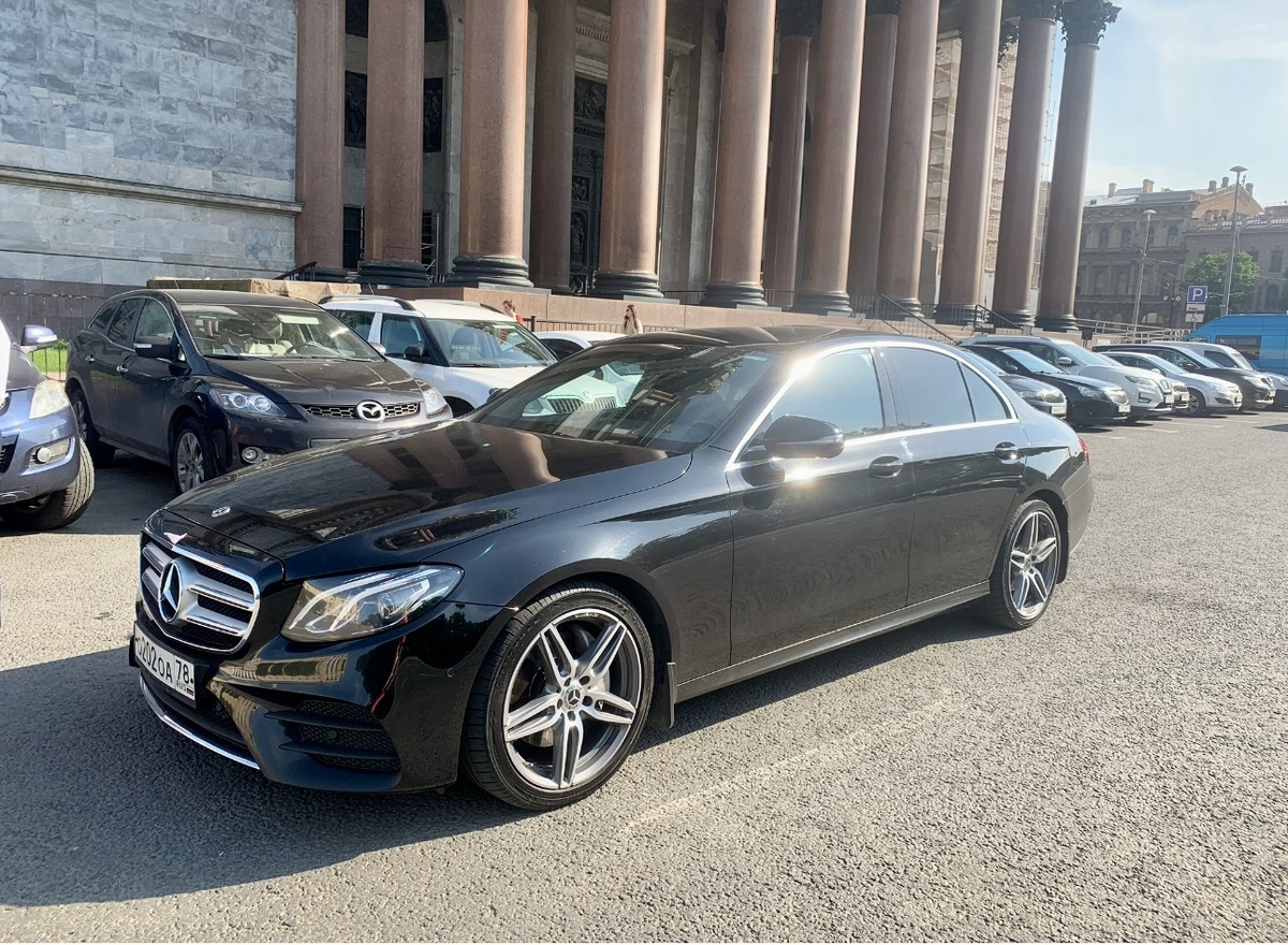 Автомобиль бизнес класса. Фото автора