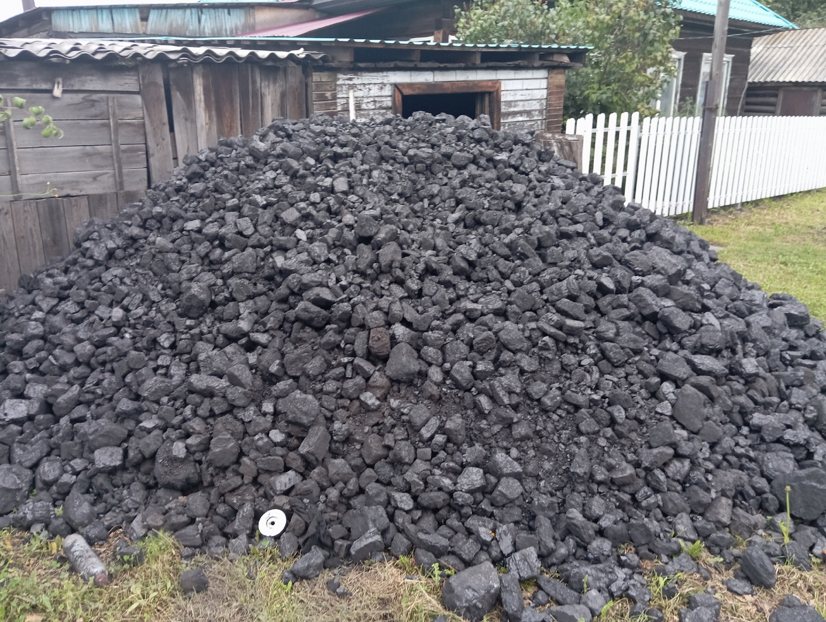 Семь тонн угля хватает на зимний сезон