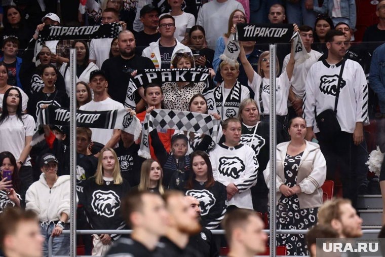    Болельщики верили в успех команды, и не зря