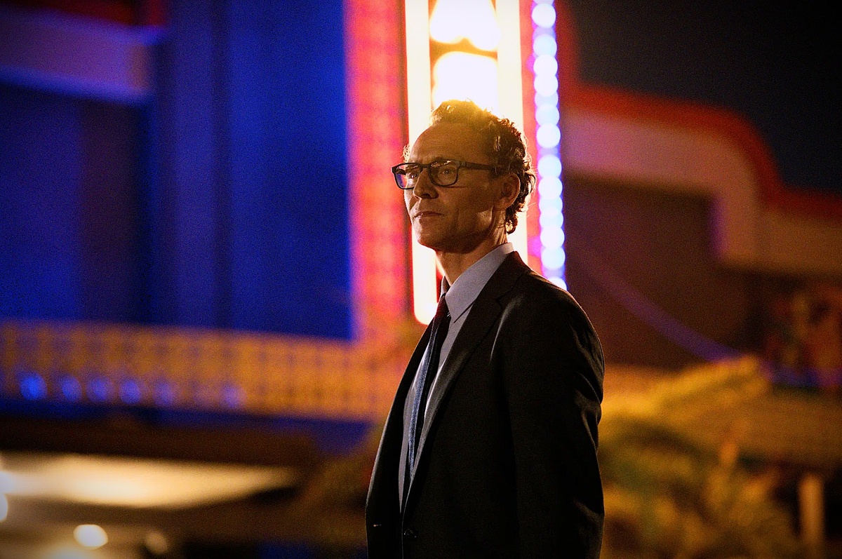 кадр из фильма "Жизнь Чака"