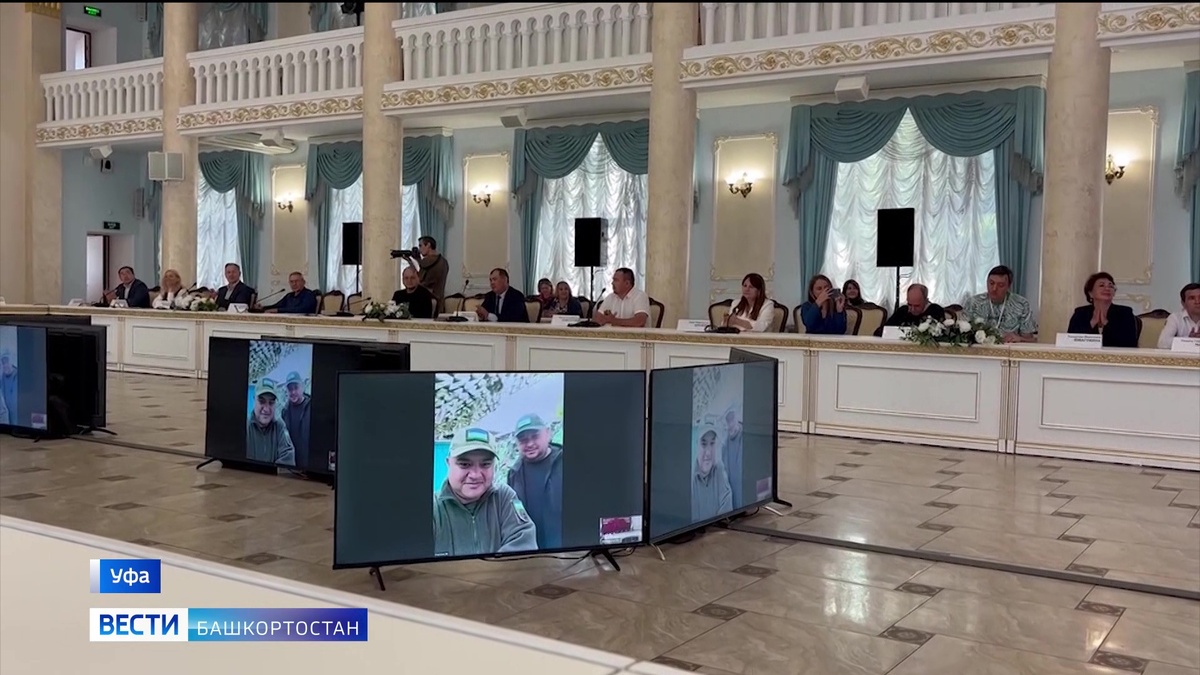    В Уфе прошла встреча военных корреспондентов и журналистов Башкортостана, освещающих тему СВО
