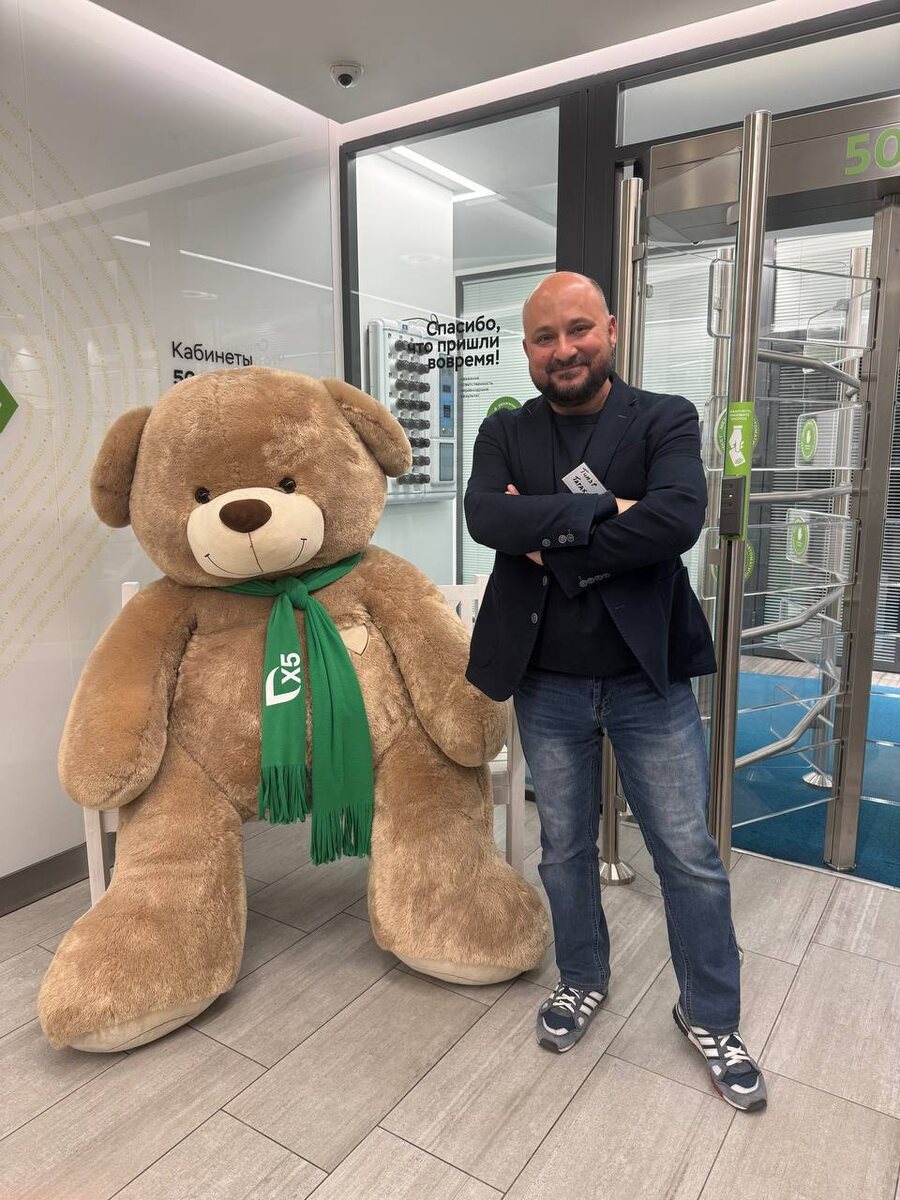 В офисе бывшего работодателя, где случайно оказался спустя 3 года. Фото из личного архива автора.