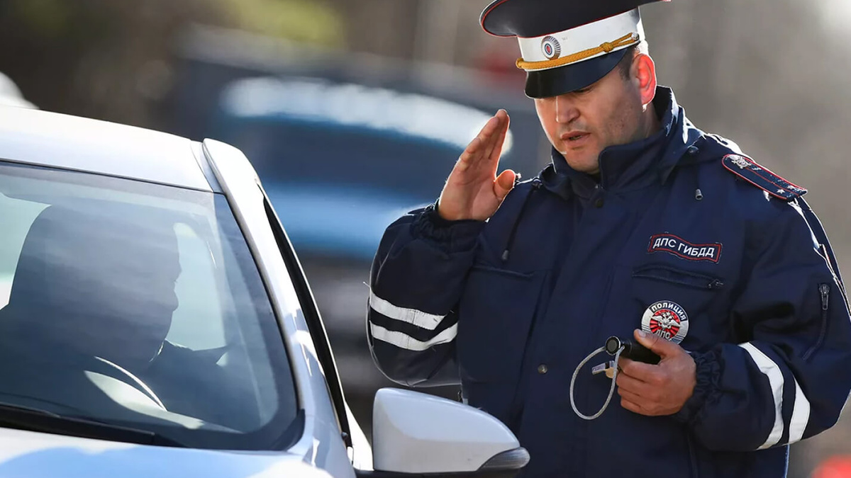 Езда без паспорта может обернуться штрафом: права не спасут