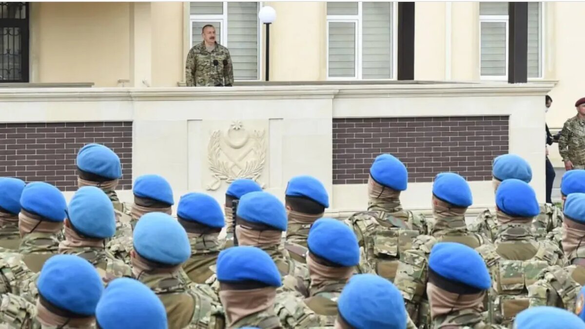 Алиев своей армией доволен. Фото: president.az