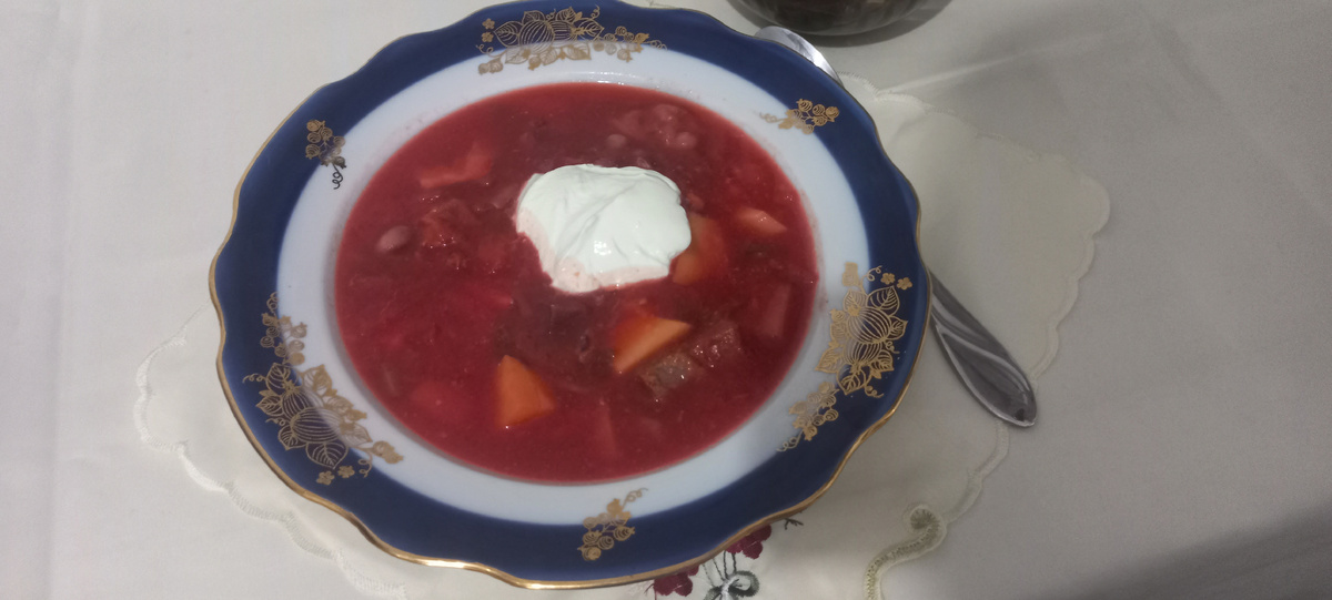Тарелка моего любимого борща