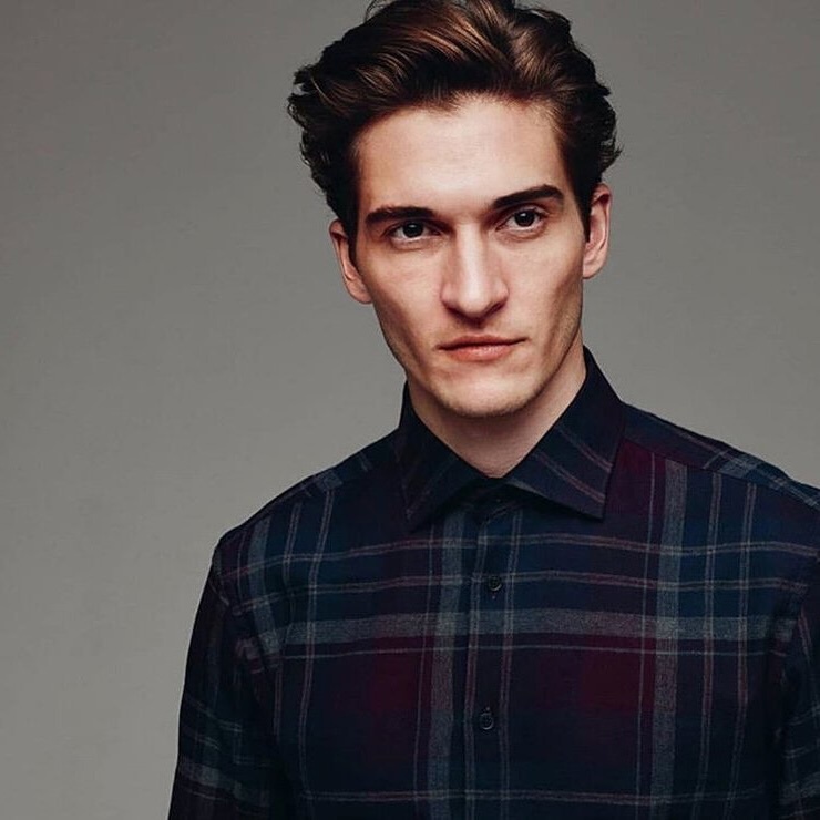 Матвей Лыков выступал на модельных подиумах США и Европы