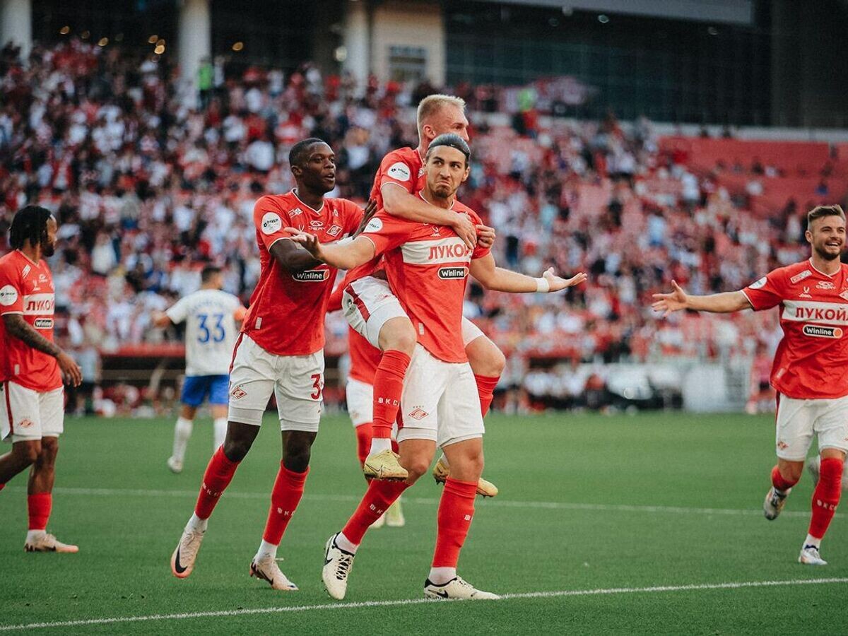    Футболисты "Спартака", на первом плане - Срджан Бабич© Фото : Пресс-служба ФК "Спартак"