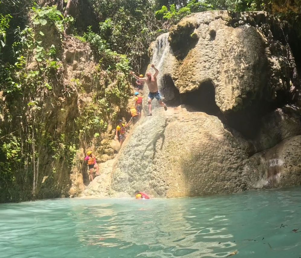 водопад Агинид