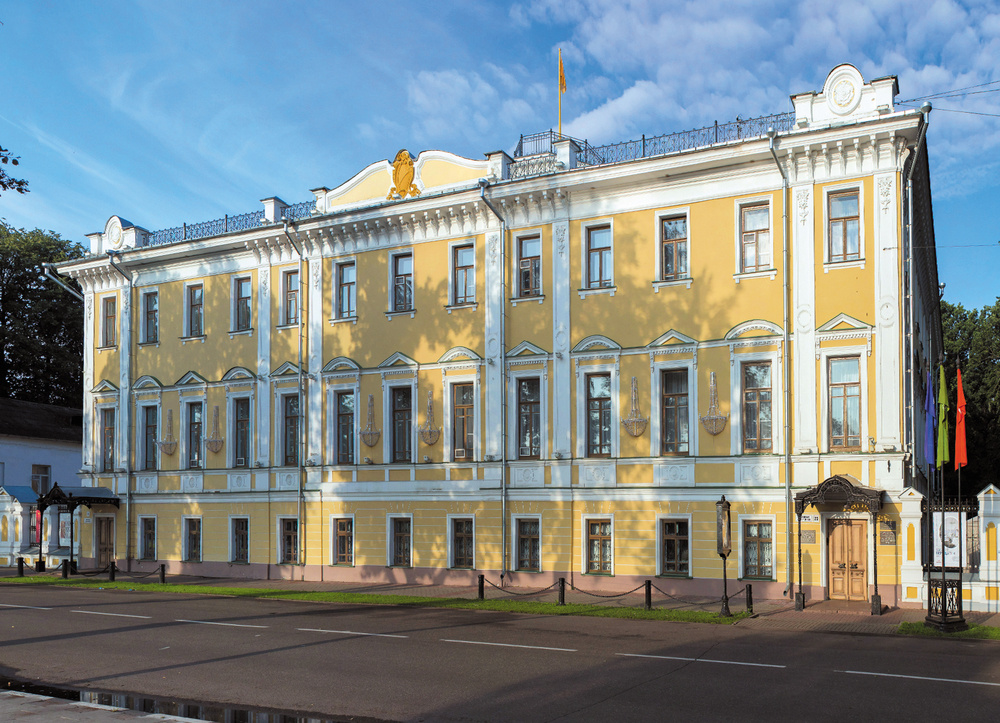 Губернаторский дом по адресу: Волжская набережная, 23