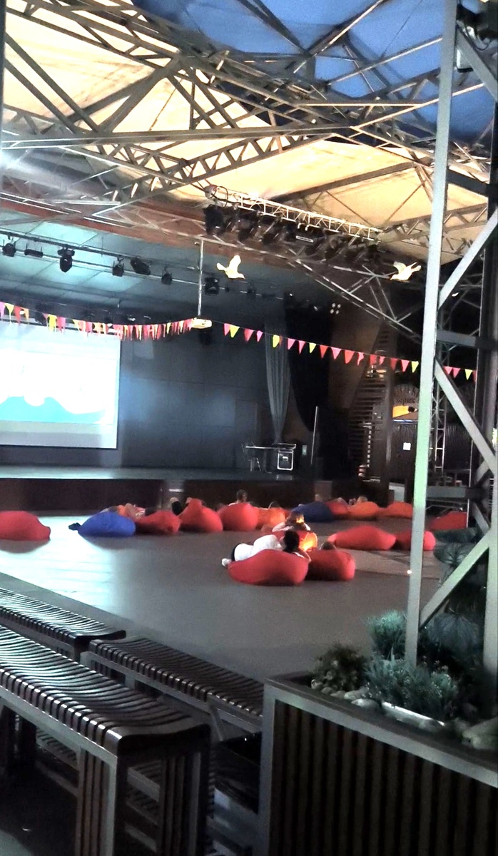 Кино в Афалине