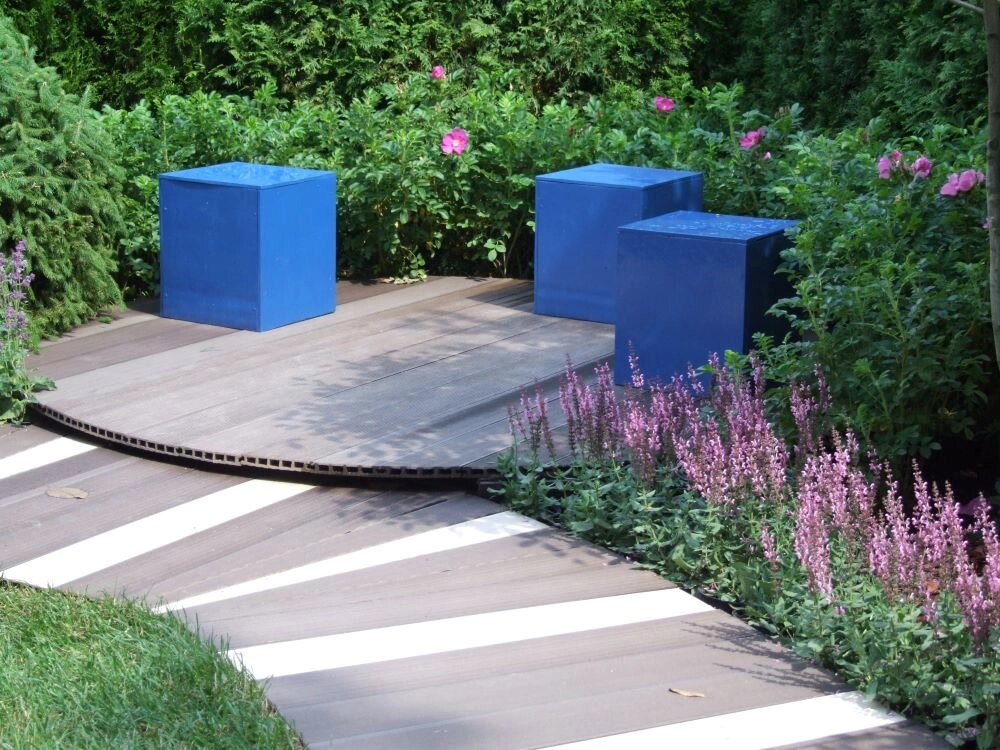    Такую площадку отдыха можно сделать очень быстро. Фото: АиФ/ Ольга Воронова