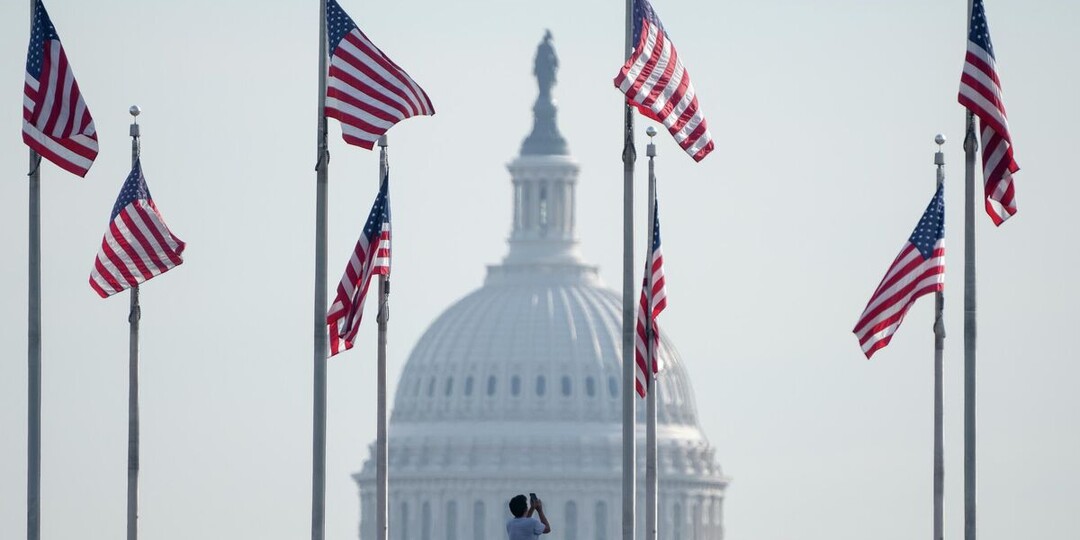 Власти США просят суд разрешить прекращение выплат иностранной помощи