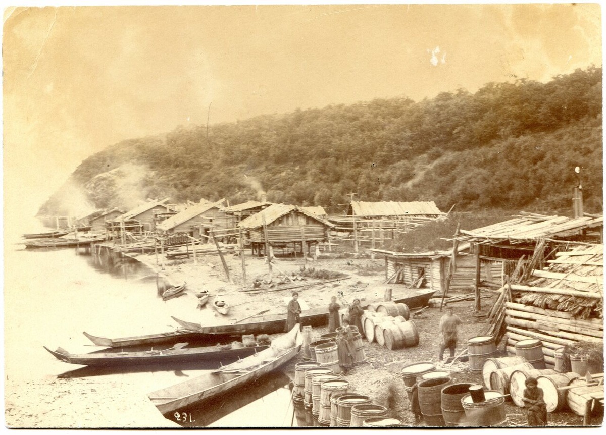  Фото 1. Летнее стойбище нивхов. 1870е гг. фото Э.Т. Нино