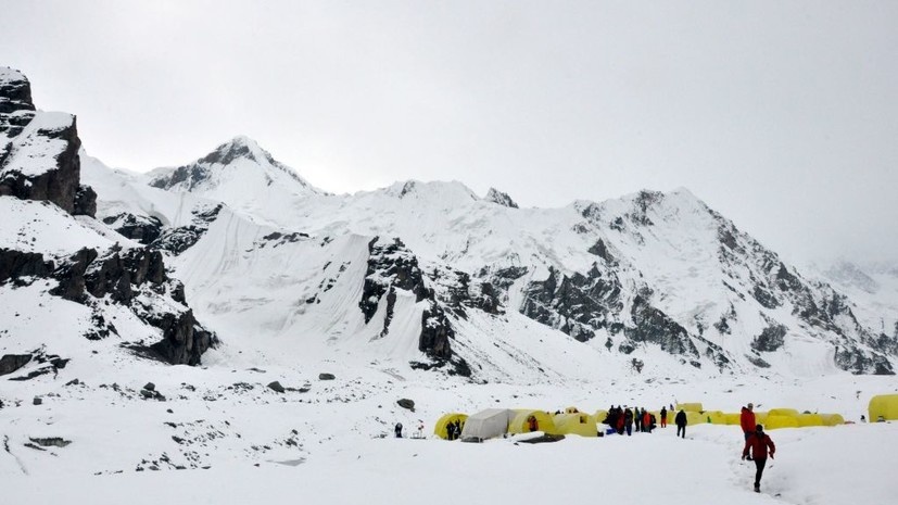 В горах снежно и холодно..  фото: картинки яндекс.