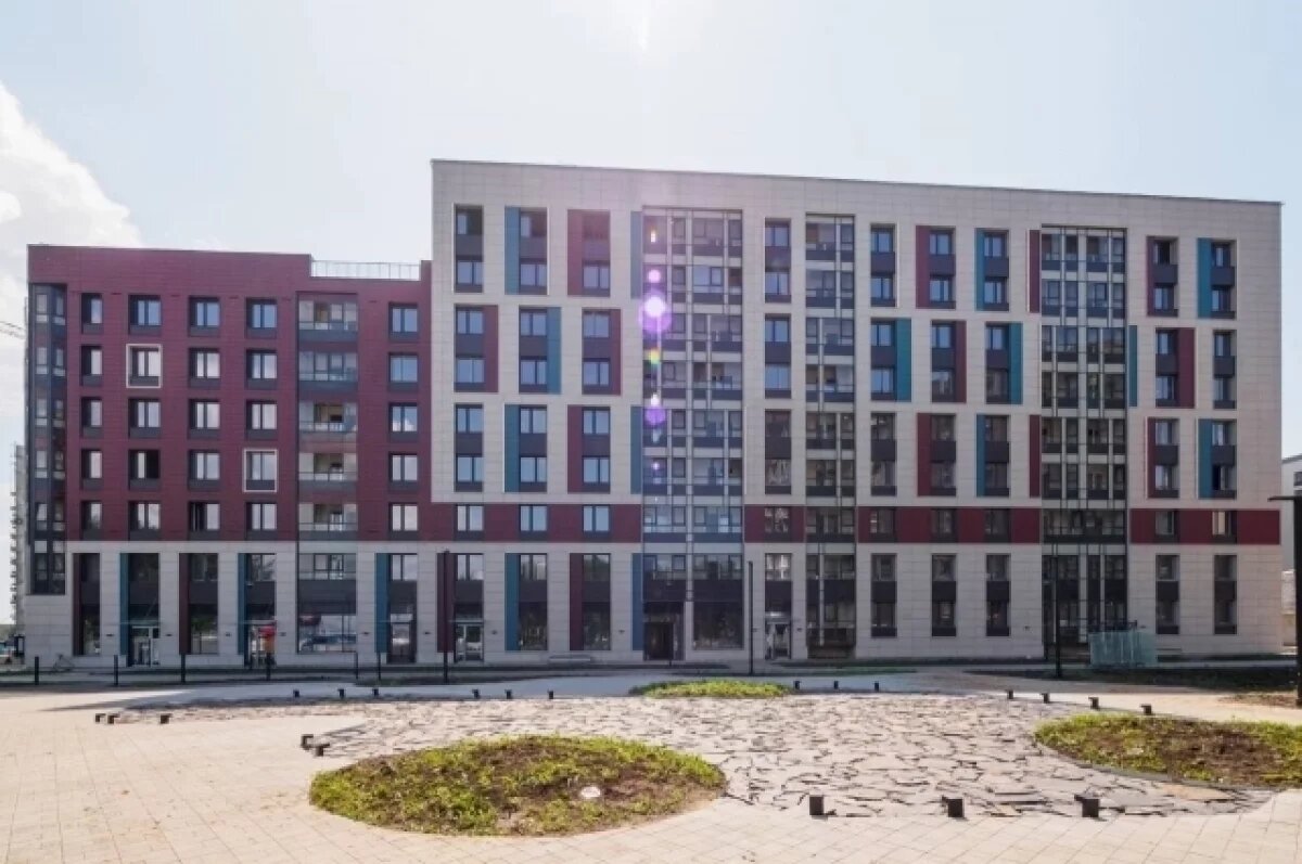    В Омске на Волгоградской введут в эксплуатацию разноэтажный дом