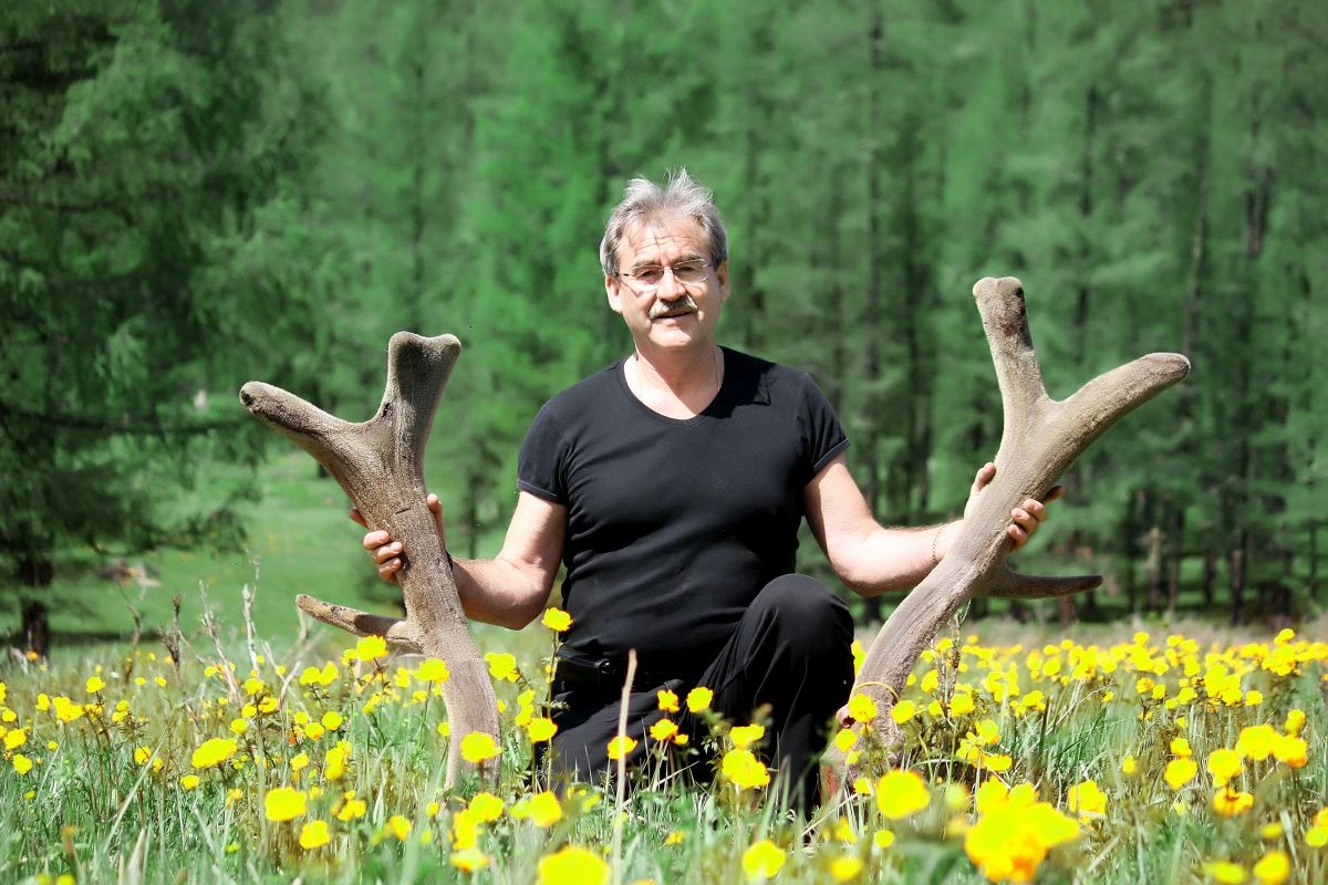    Валерий Владимирович Репников. / Андрей Ванденко.