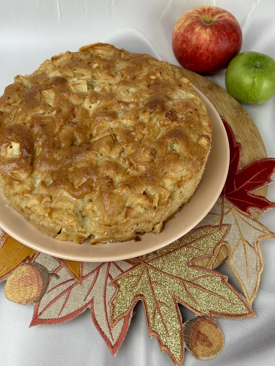 Миндальная шарлотка