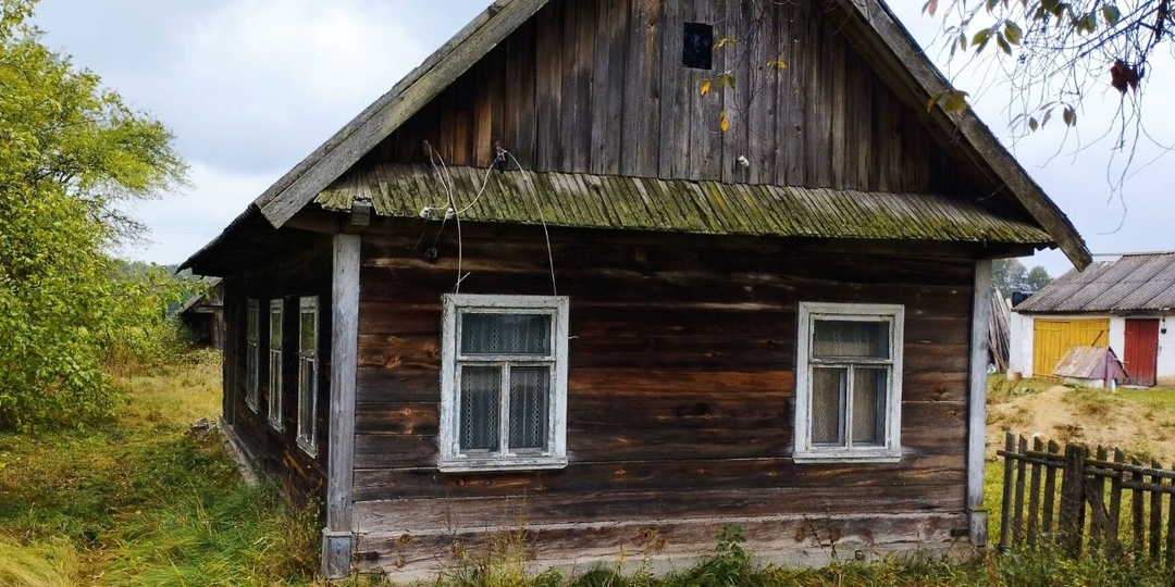 Кому домик в деревне за 42 рубля? Вот сразу пять неплохих вариантов под дачу