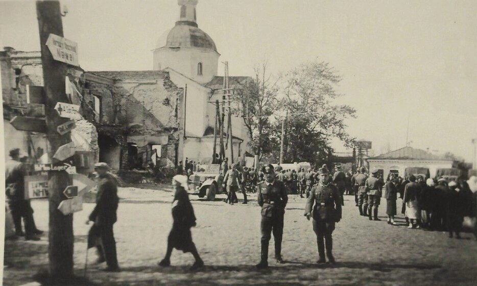 Центральная площадь г. Невеля в годы оккупации