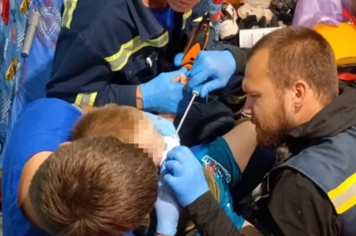    В Перми 4-летний мальчик засунул язык в машинку для стрижки ногтей