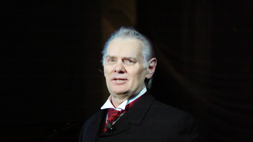     «Я не считаю себя человеком, сидящим на высоком троне, который заставляет обязательно вытягиваться в струнку моего молодого собеседника или собеседницу», — говорил Владимир Андреев, подчёркивая, что никогда не придавал особого значения своей известности Legion-Media