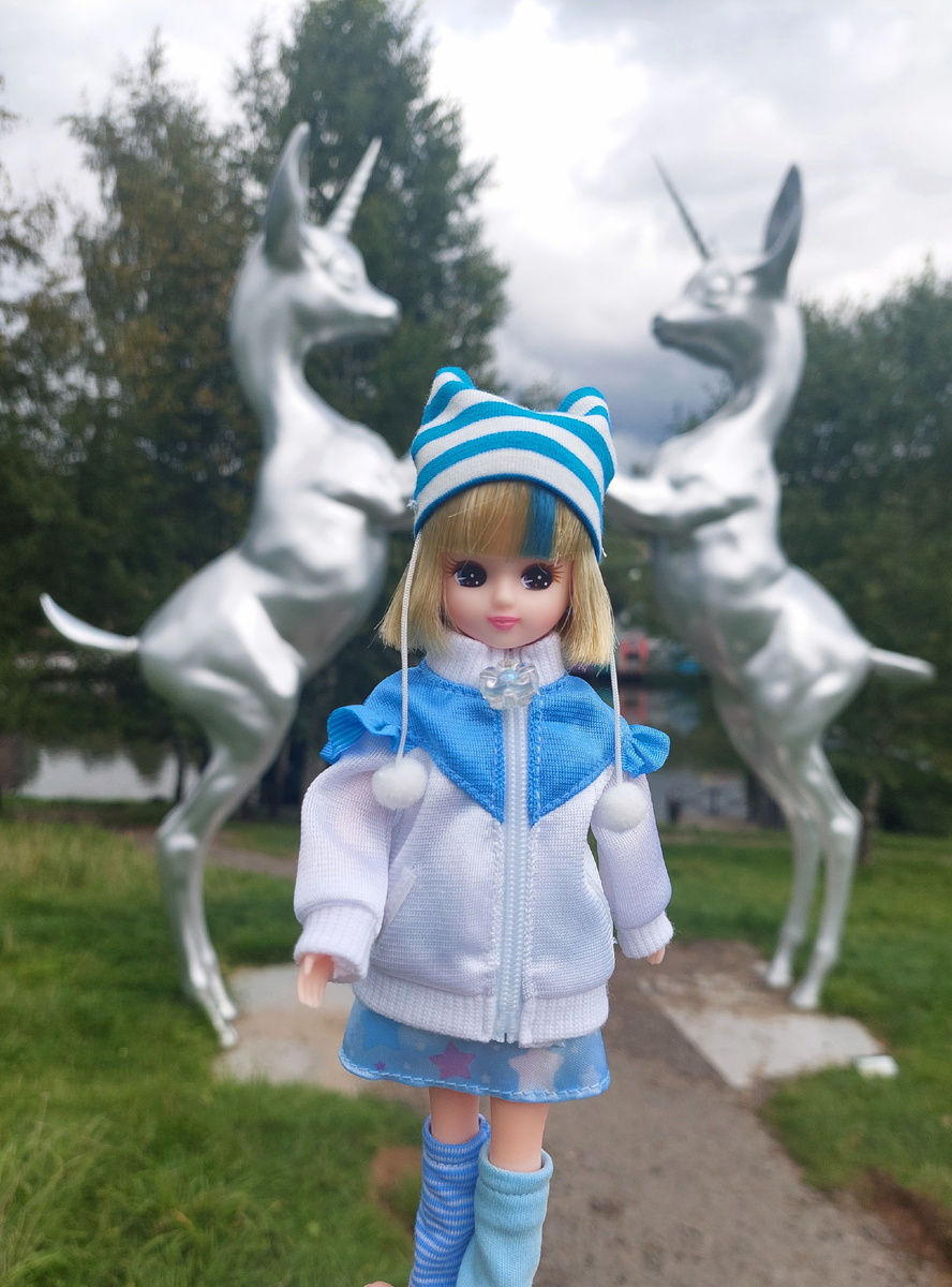 Пусть все ваши тревоги уносят в лес единороги.С вас 5 тыщ.