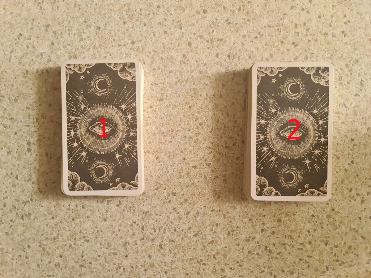 Позиции расклада. Фото автора 