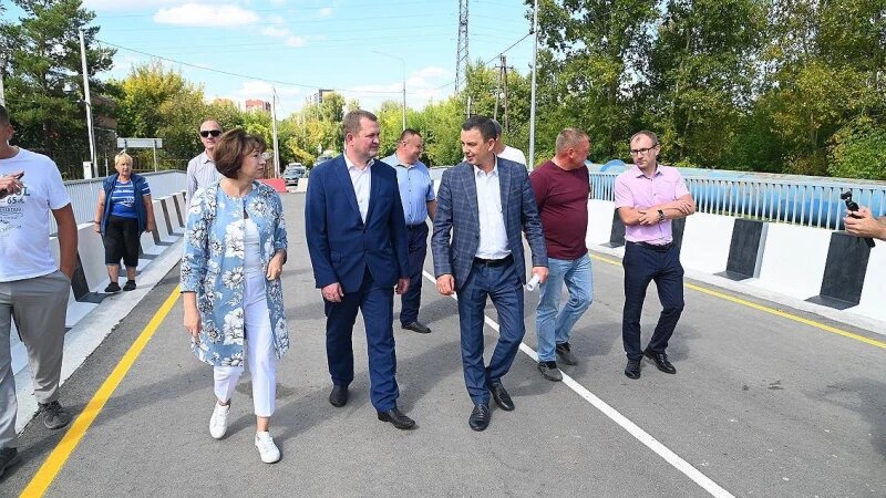     Движение по Ташкентскому мосту открыли в Барнауле. Фото предоставлено пресс-службой Администрации Барнаула.