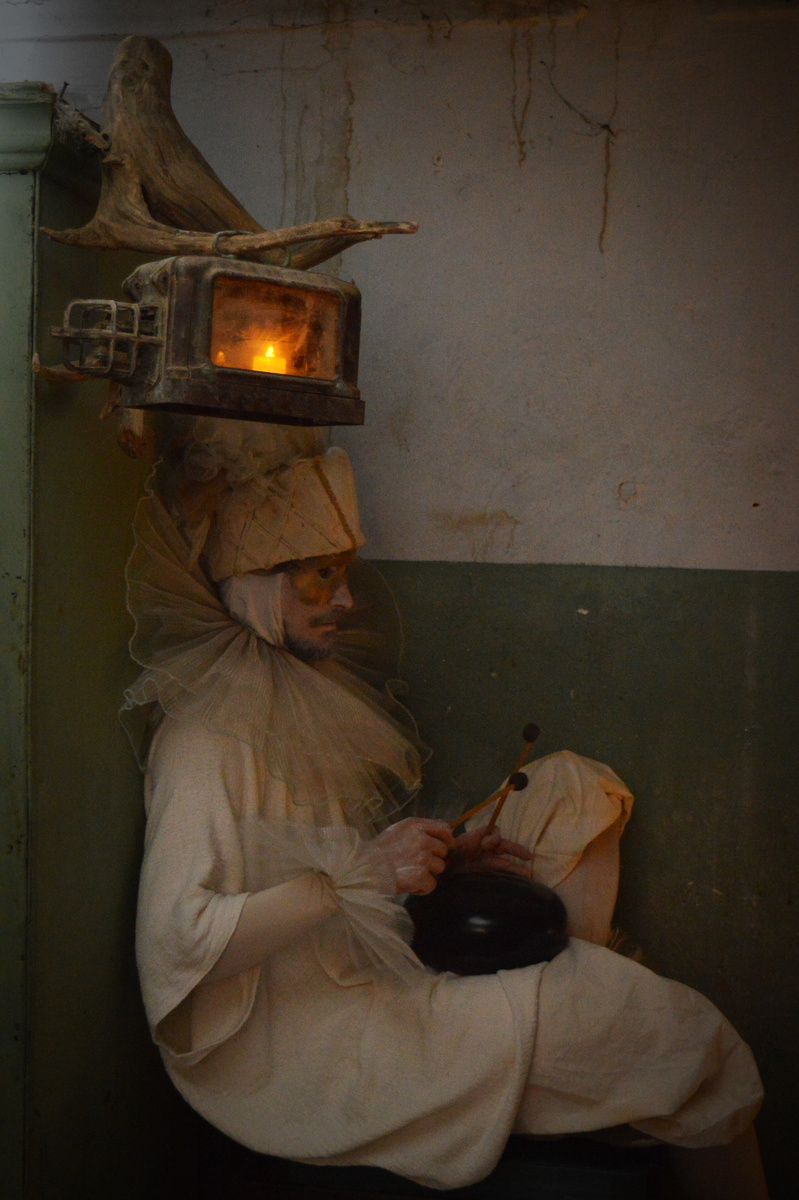 Фото Анастасии Асташовой (на фото — Михаил Михалёв, актер, музыкант, часть семейного театра «Енот и Маша»: https://vk.com/enotimasha)