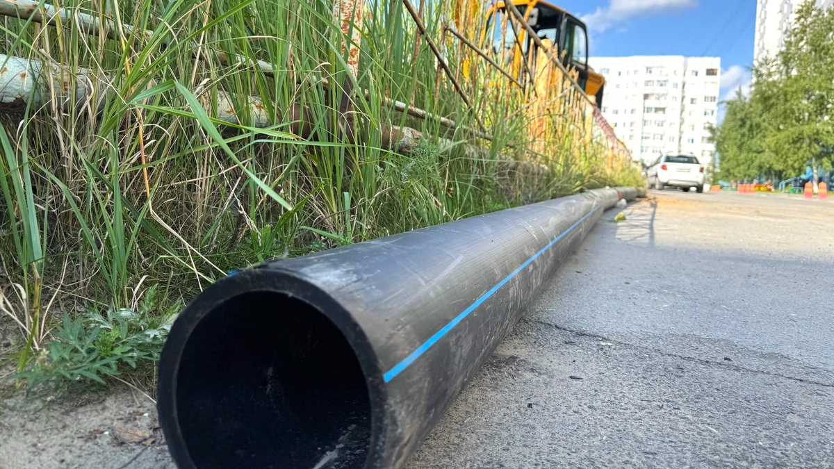    Стартовали работы по реконструкции водовода на улице Дзержинского в Нижневартовске