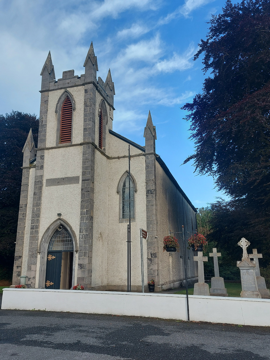 Другие приходы мало чем отличаются