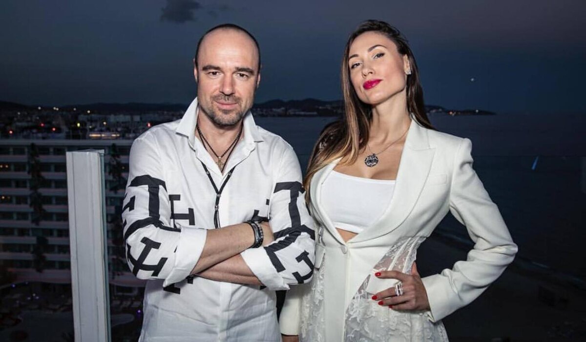     Елена Товстик заявила, что ее муж хотел "подарить" свой развод Полине Дибровой на день рождения